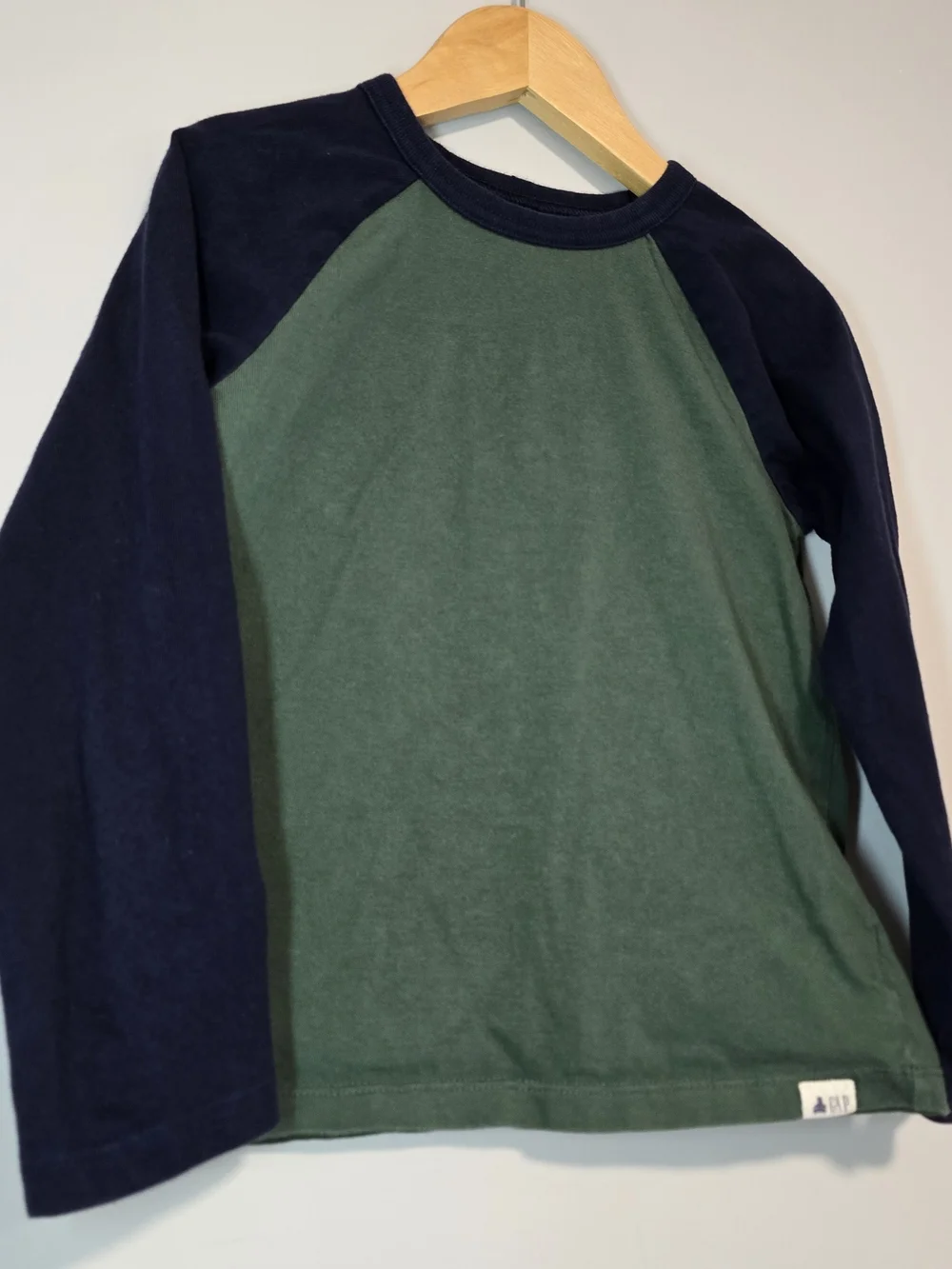 GAP Boys Green & Navy Long Sleeve Raglan Tee 5yrs